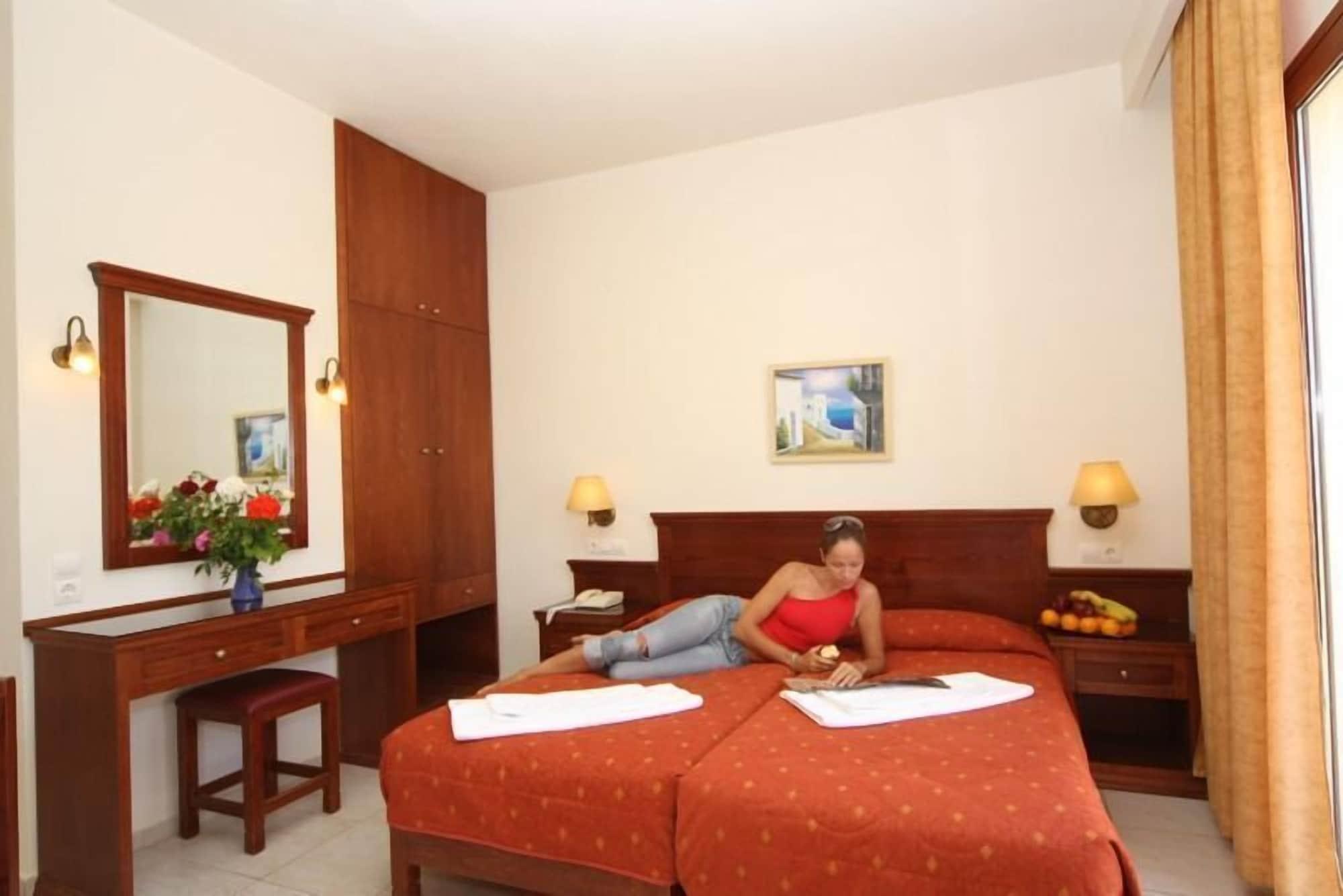Aparthotel Maria Lambis Stalida Esterno foto