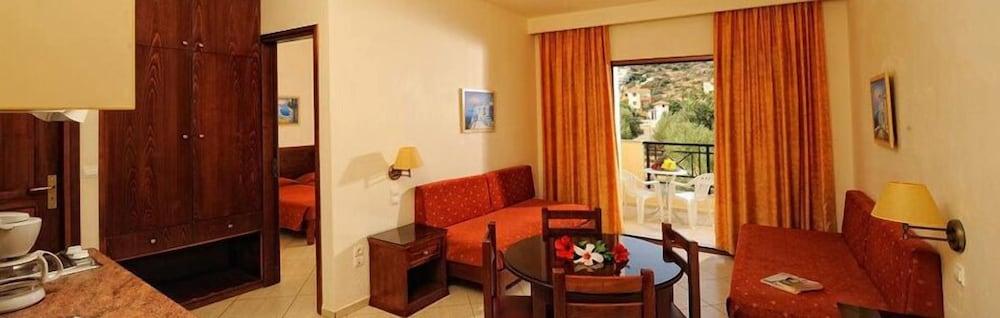 Aparthotel Maria Lambis Stalida Esterno foto
